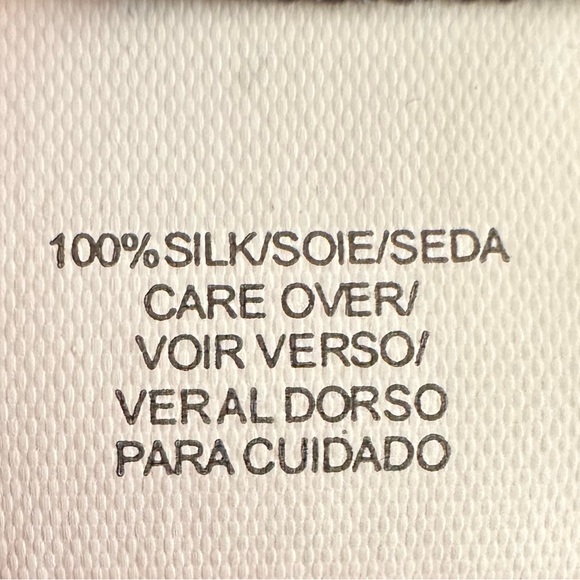 Anne Klein Navy Blouse with Red and White Starburst Design NWT Size Small - Picture 7 of 8